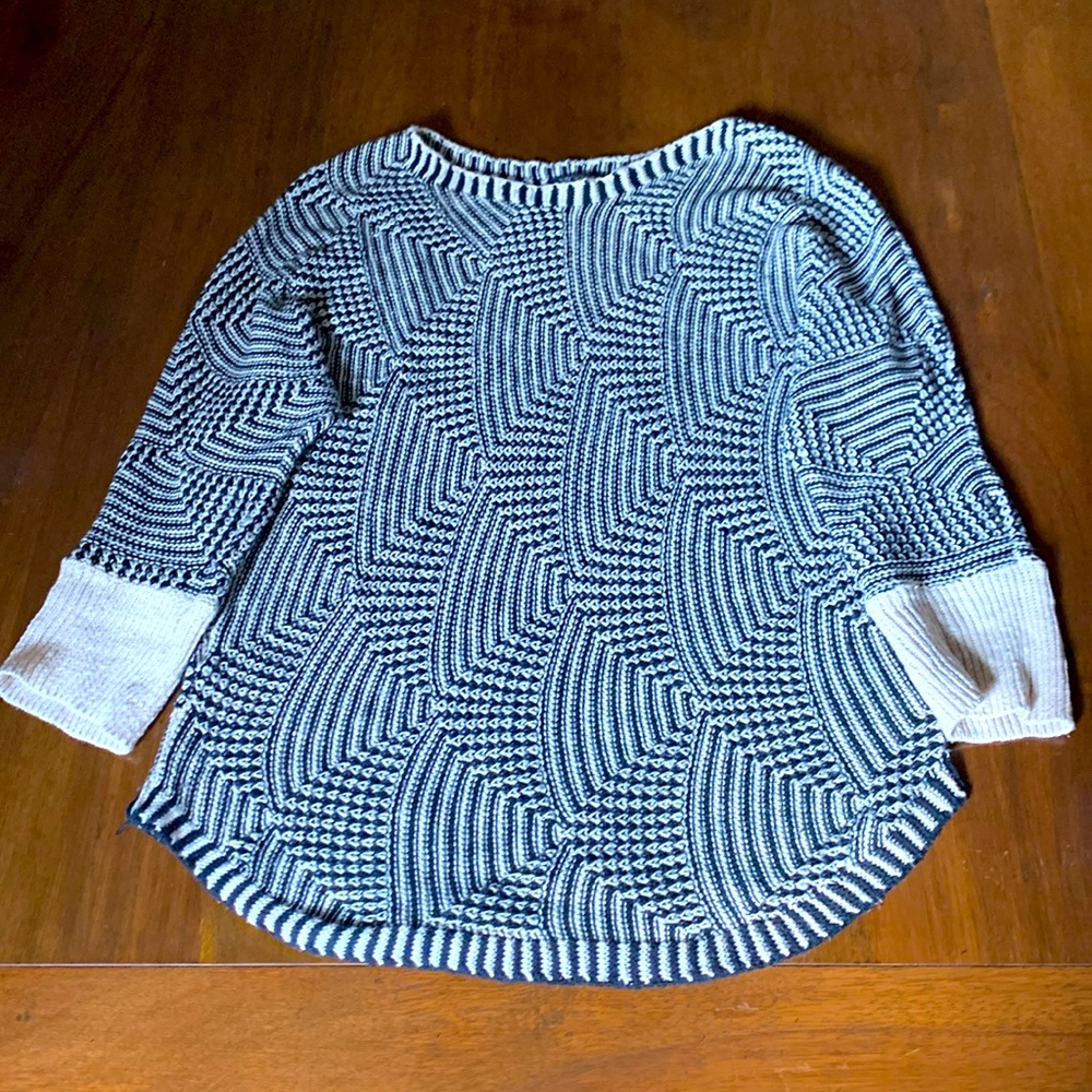 Beautiful Nic+Zoe sweater